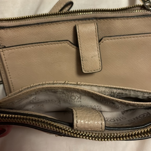 $10 Michael Kors Wallet double zipper - Picture 6 of 10